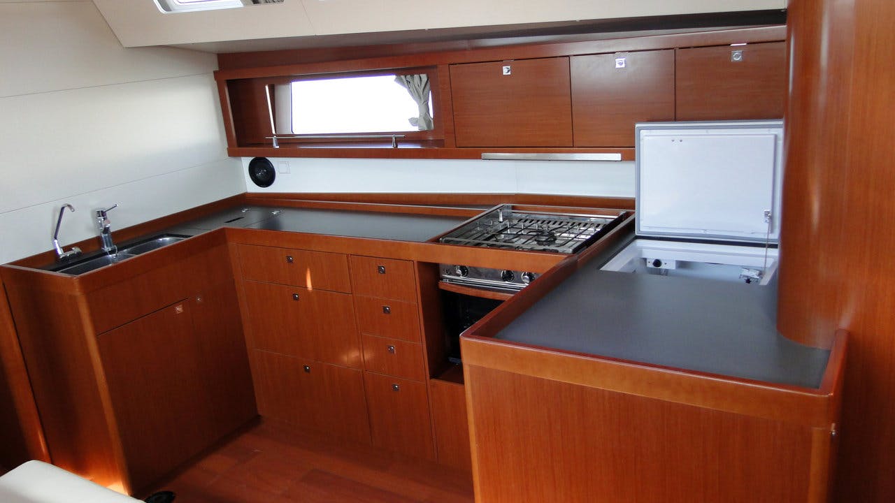 Book Oceanis 48 - 5 cab. Sailing yacht for bareboat charter in Corfu, Gouvia Marina, Ionian Islands, Greece with TripYacht!, picture 7