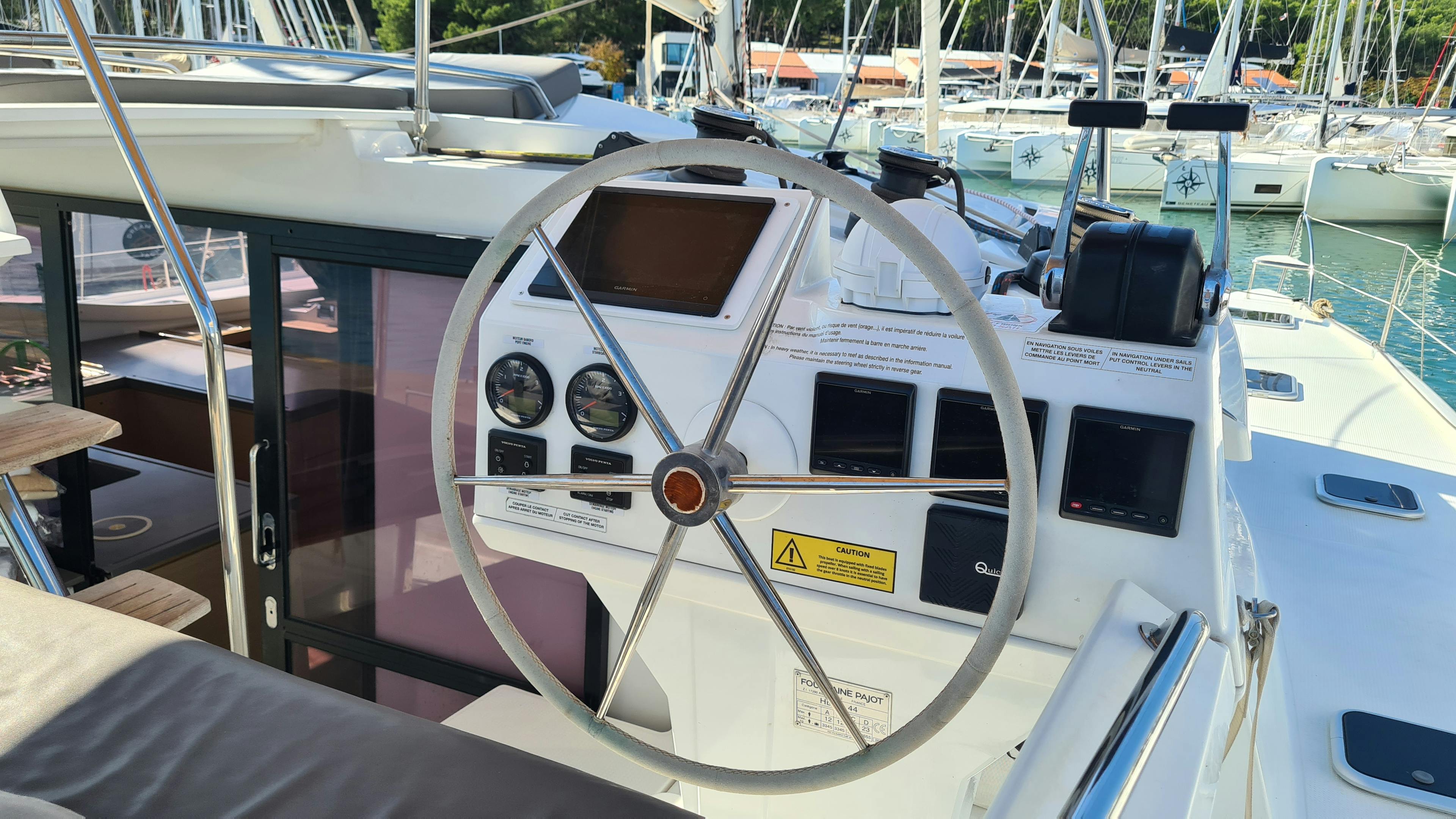 Book Helia 44 - 4 + 2 cab. Catamaran for bareboat charter in Pula, ACI Marina Pomer, Istra, Croatia with TripYacht!, picture 7