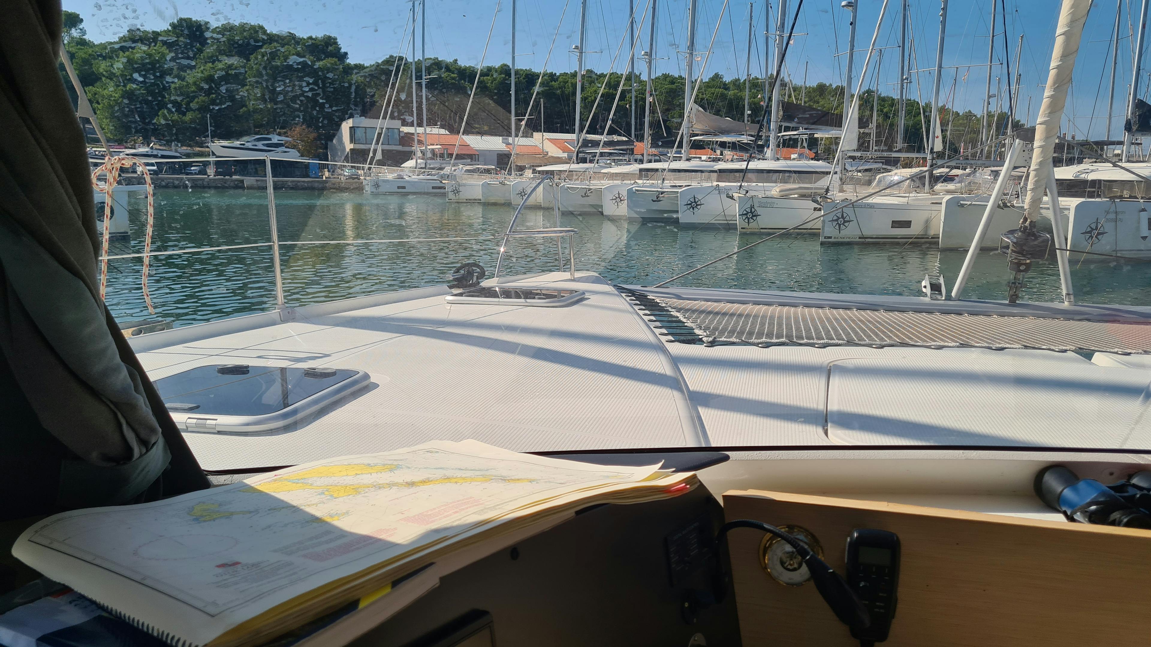 Book Helia 44 - 4 + 2 cab. Catamaran for bareboat charter in Pula, ACI Marina Pomer, Istra, Croatia with TripYacht!, picture 6