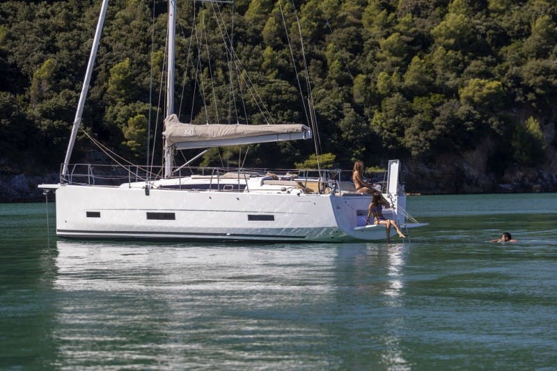 Book Dufour 390 GL Sailing yacht for bareboat charter in Marina Kornati, Biograd, Zadar region, Croatia with TripYacht!, picture 3