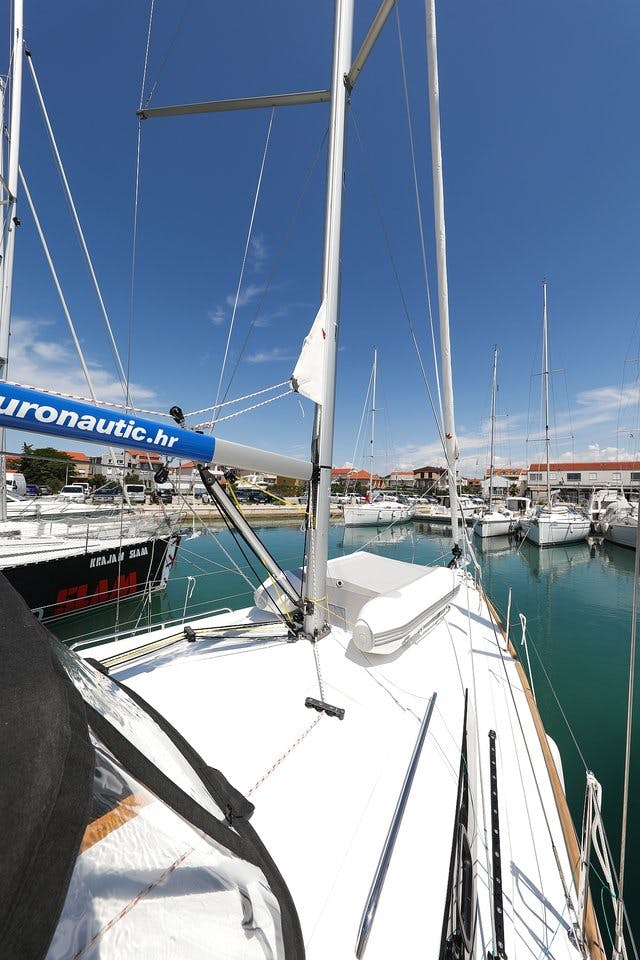 Book Oceanis 35.1 Sailing yacht for bareboat charter in Marina Kornati, Biograd, Zadar region, Croatia with TripYacht!, picture 10