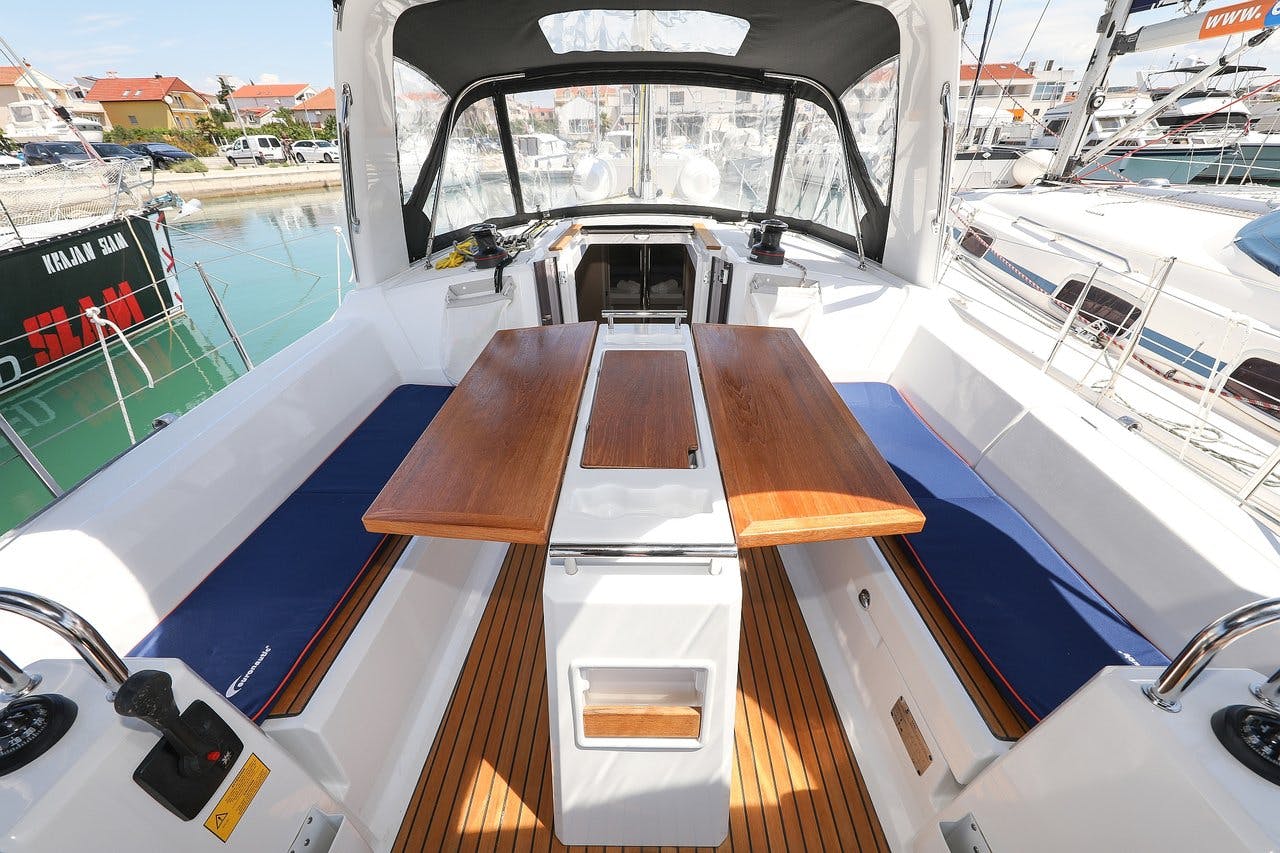 Book Oceanis 35.1 Sailing yacht for bareboat charter in Marina Kornati, Biograd, Zadar region, Croatia with TripYacht!, picture 6
