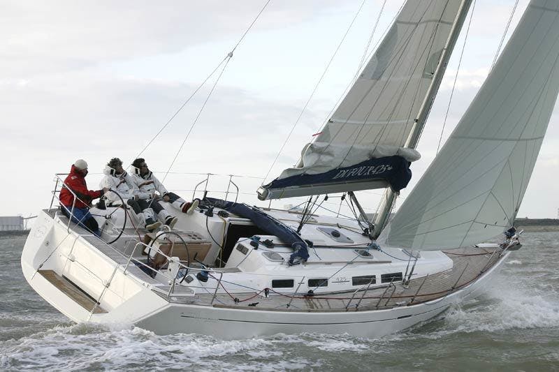 Dufour 425 GL, picture 1