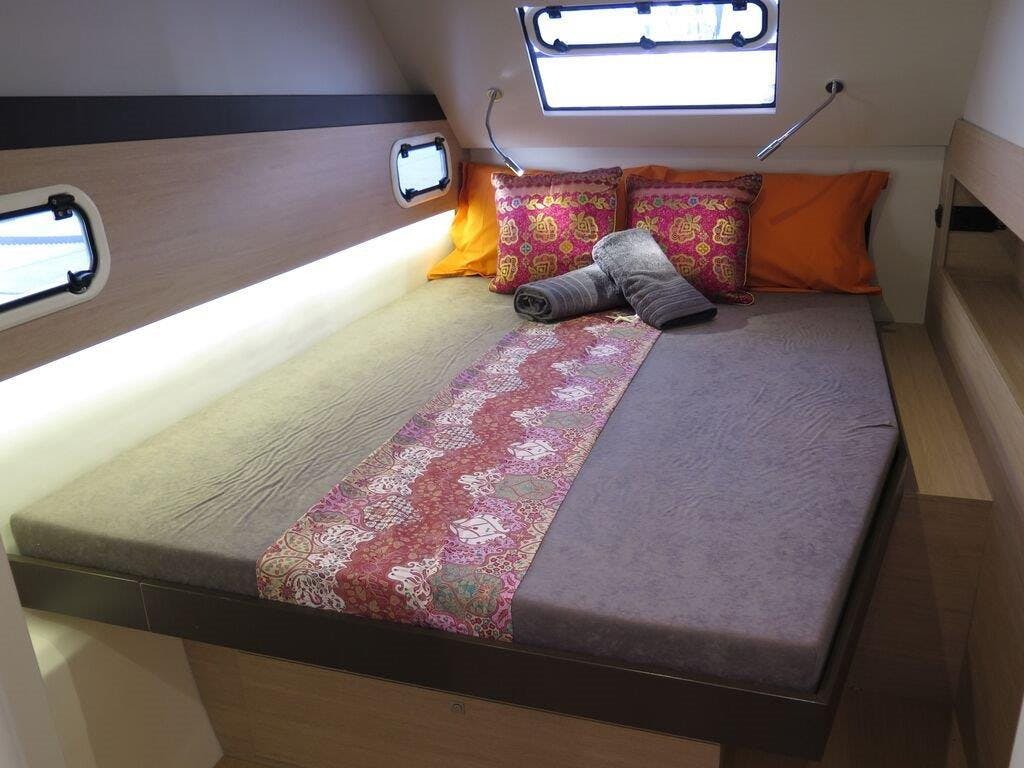 Book Bali 4.3 Catamaran for bareboat charter in Whitsundays, Airlie Beach, Coral Sea Marina, Whitsunday Region of Queensland, Australia and Oceania with TripYacht!, picture 10