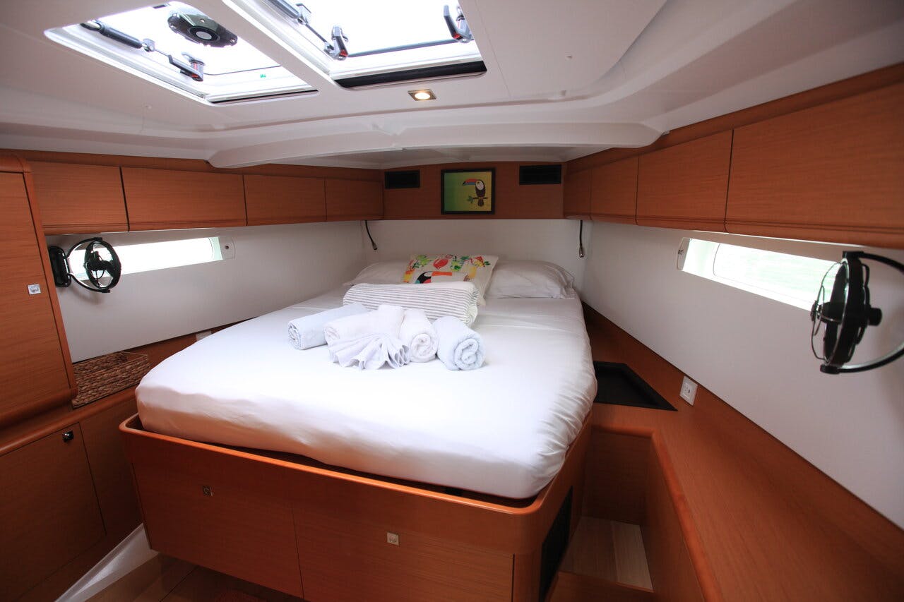 Book Sun Odyssey 519 - 3 cab. Sailing yacht for bareboat charter in Ritter House Marina, Tortola, British Virgin Islands with TripYacht!, picture 12