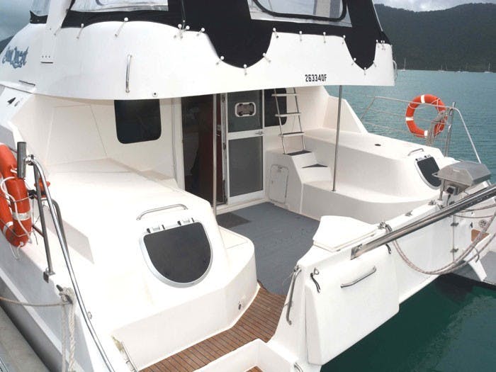 Book Conquest 44 Power catamaran for bareboat charter in Whitsundays, Airlie Beach, Coral Sea Marina, Whitsunday Region of Queensland, Australia and Oceania with TripYacht!, picture 14