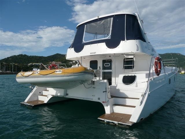 Book Conquest 44 Power catamaran for bareboat charter in Whitsundays, Airlie Beach, Coral Sea Marina, Whitsunday Region of Queensland, Australia and Oceania with TripYacht!, picture 16
