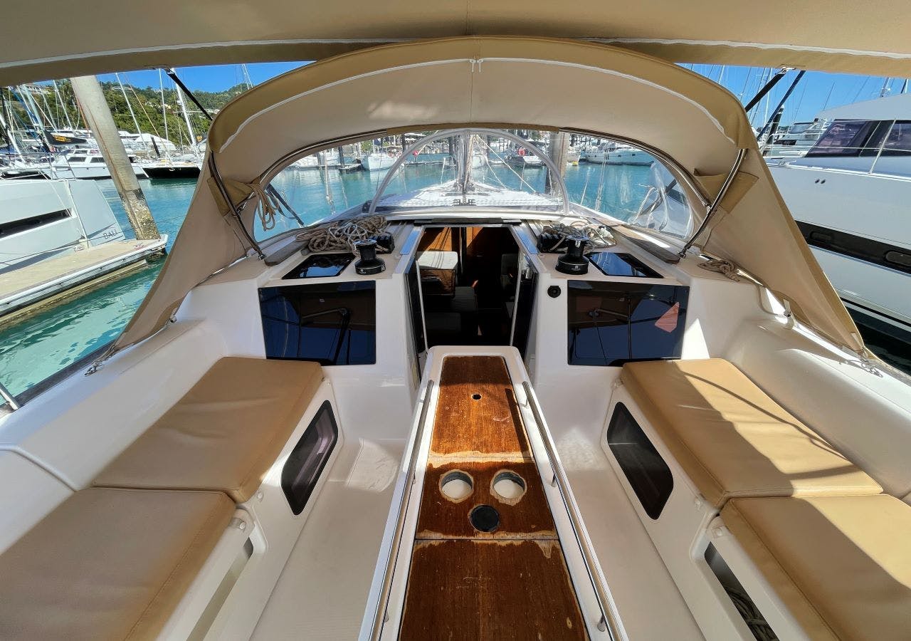 Book Dufour 412 GL Sailing yacht for bareboat charter in Whitsundays, Airlie Beach, Coral Sea Marina, Whitsunday Region of Queensland, Australia and Oceania with TripYacht!, picture 14