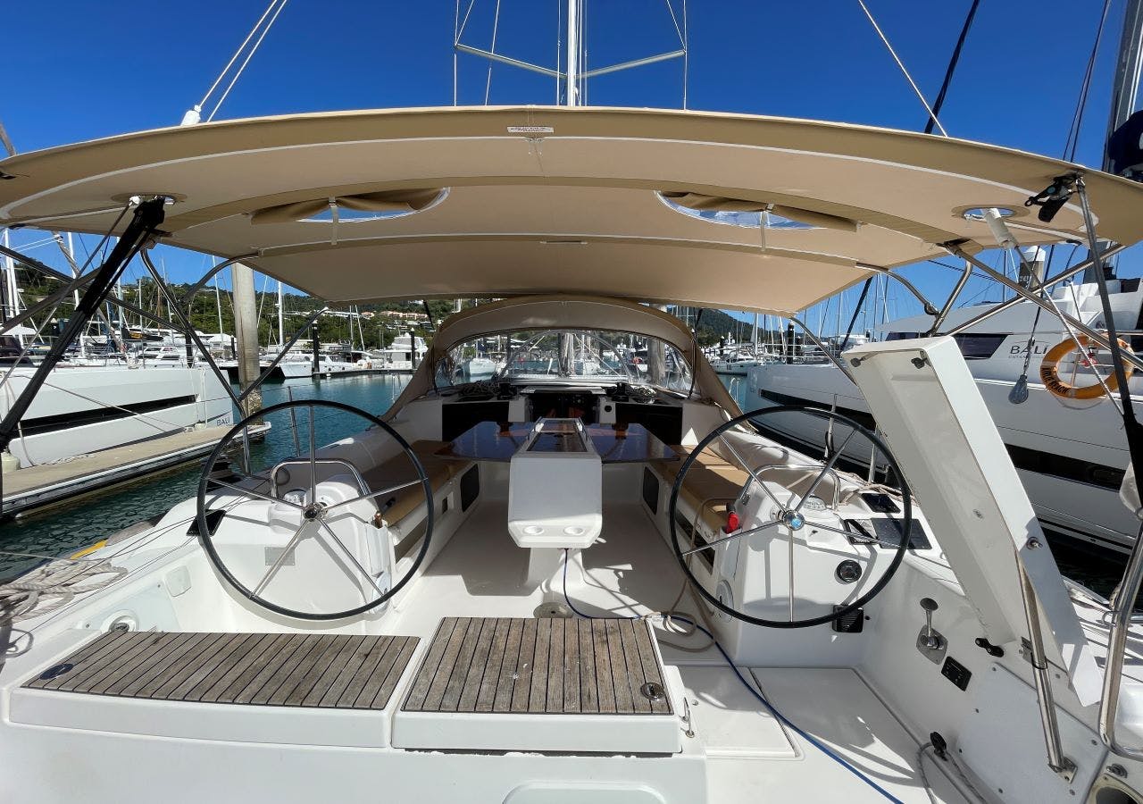 Book Dufour 412 GL Sailing yacht for bareboat charter in Whitsundays, Airlie Beach, Coral Sea Marina, Whitsunday Region of Queensland, Australia and Oceania with TripYacht!, picture 12