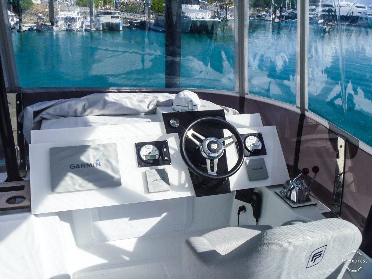 Book Fountaine Pajot MY 37 - 3 cab. Power catamaran for bareboat charter in Whitsundays, Airlie Beach, Coral Sea Marina, Whitsunday Region of Queensland, Australia and Oceania with TripYacht!, picture 10