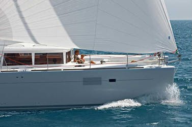 Book Lagoon 450 - 4 cab. Catamaran for bareboat charter in Whitsundays, Airlie Beach, Coral Sea Marina, Whitsunday Region of Queensland, Australia and Oceania with TripYacht!, picture 3