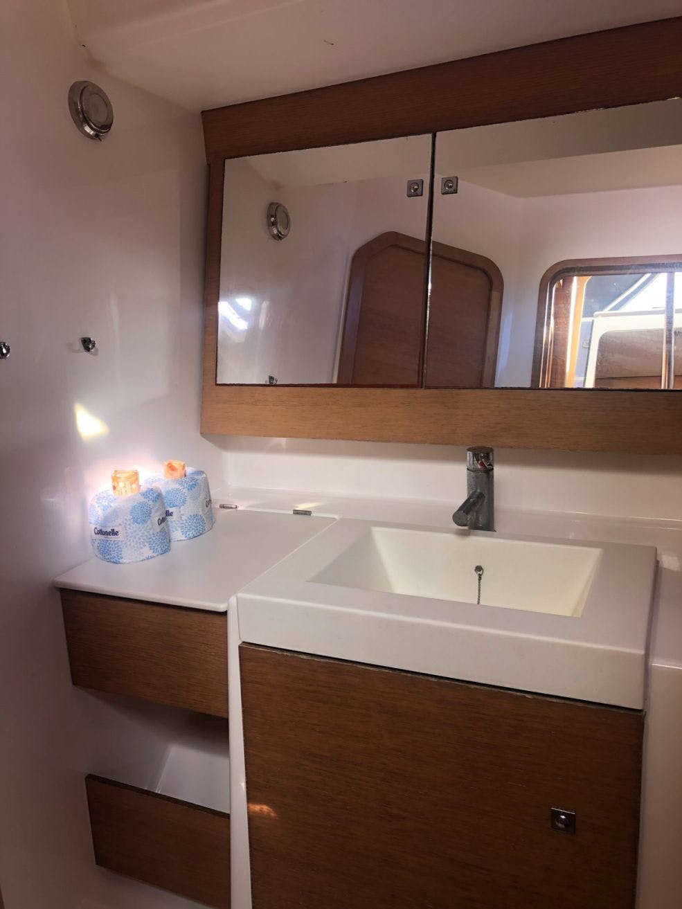 Book Dufour 500 GL - 5 cab. Sailing yacht for bareboat charter in Guadeloupe, La Marina Bas du Fort, Guadeloupe, Caribbean with TripYacht!, picture 23