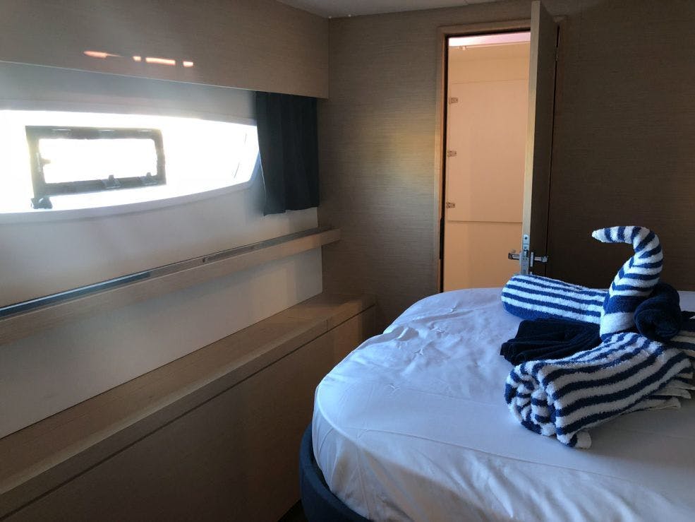Book Fountaine Pajot Saona 47 Quintet - 5 + 1 cab. Catamaran for bareboat charter in BVI, Hodge's Creek Marina, British Virgin Islands with TripYacht!, picture 18