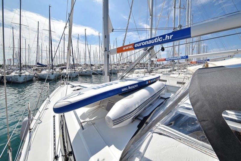 Book Oceanis 41.1 Sailing yacht for bareboat charter in Marina Kornati, Biograd, Zadar region, Croatia with TripYacht!, picture 7