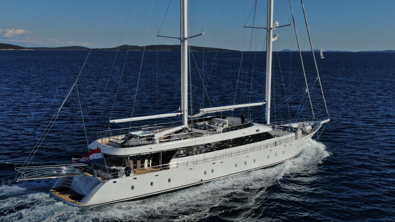 Book MS Custom Line Luxury sailing yacht for bareboat charter in ACI Marina Split, Split region, Croatia with TripYacht!, picture 10