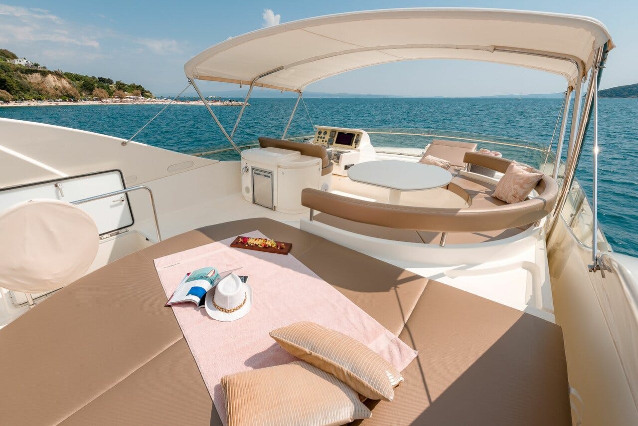Book Ferretti Yachts 730 Motor yacht for bareboat charter in ACI Marina Split, Split region, Croatia with TripYacht!, picture 13