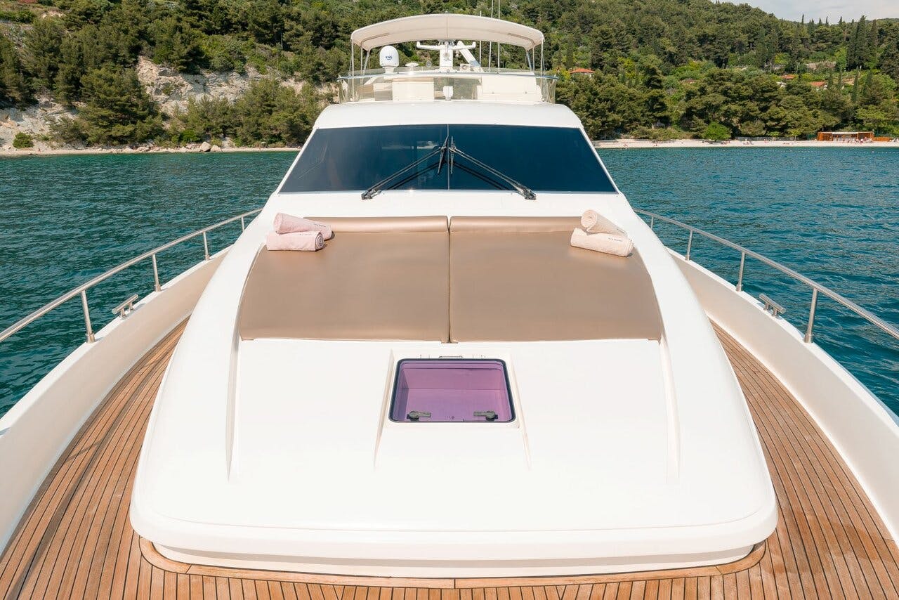 Book Ferretti Yachts 730 Motor yacht for bareboat charter in ACI Marina Split, Split region, Croatia with TripYacht!, picture 9