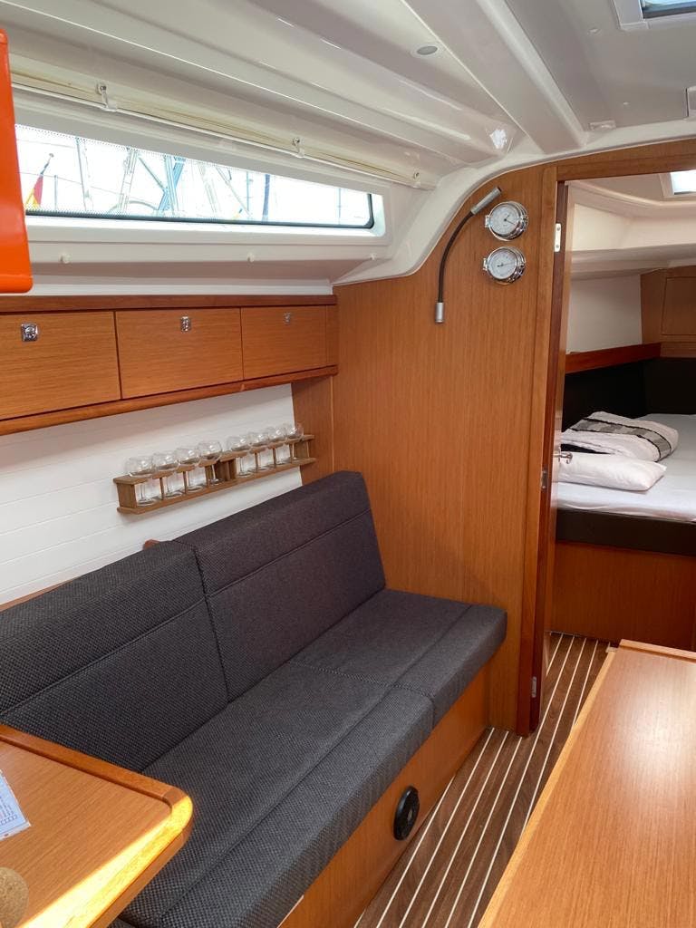Book Bavaria Cruiser 37 - 3 cab. Sailing yacht for bareboat charter in Ijsselmeer/Lelystad Haven, Flevoland, Netherlands with TripYacht!, picture 3