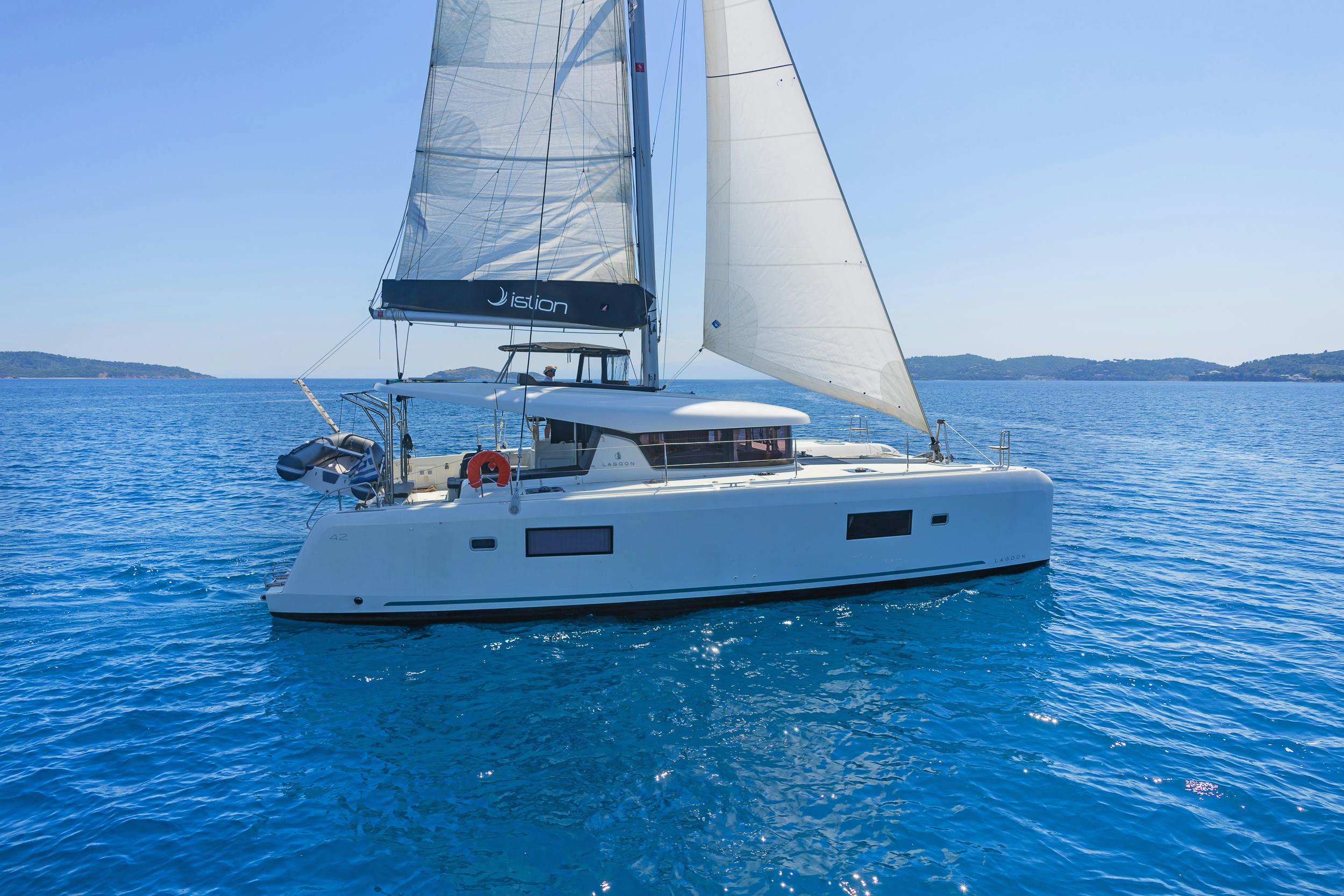 Book Lagoon 42 - 4 + 2 cab. Catamaran for bareboat charter in Skiathos, Skiathos/Sporades, Volos, Greece with TripYacht!, picture 16
