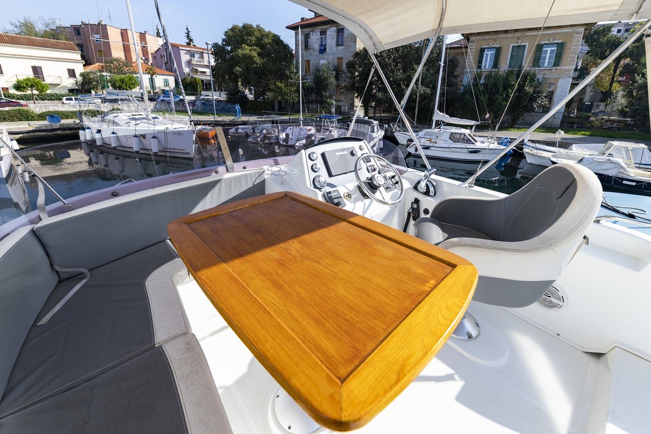 Book Swift Trawler 34 Fly Motor boat for bareboat charter in Marina Tankerkomerc, Zadar, Zadar region, Croatia with TripYacht!, picture 2