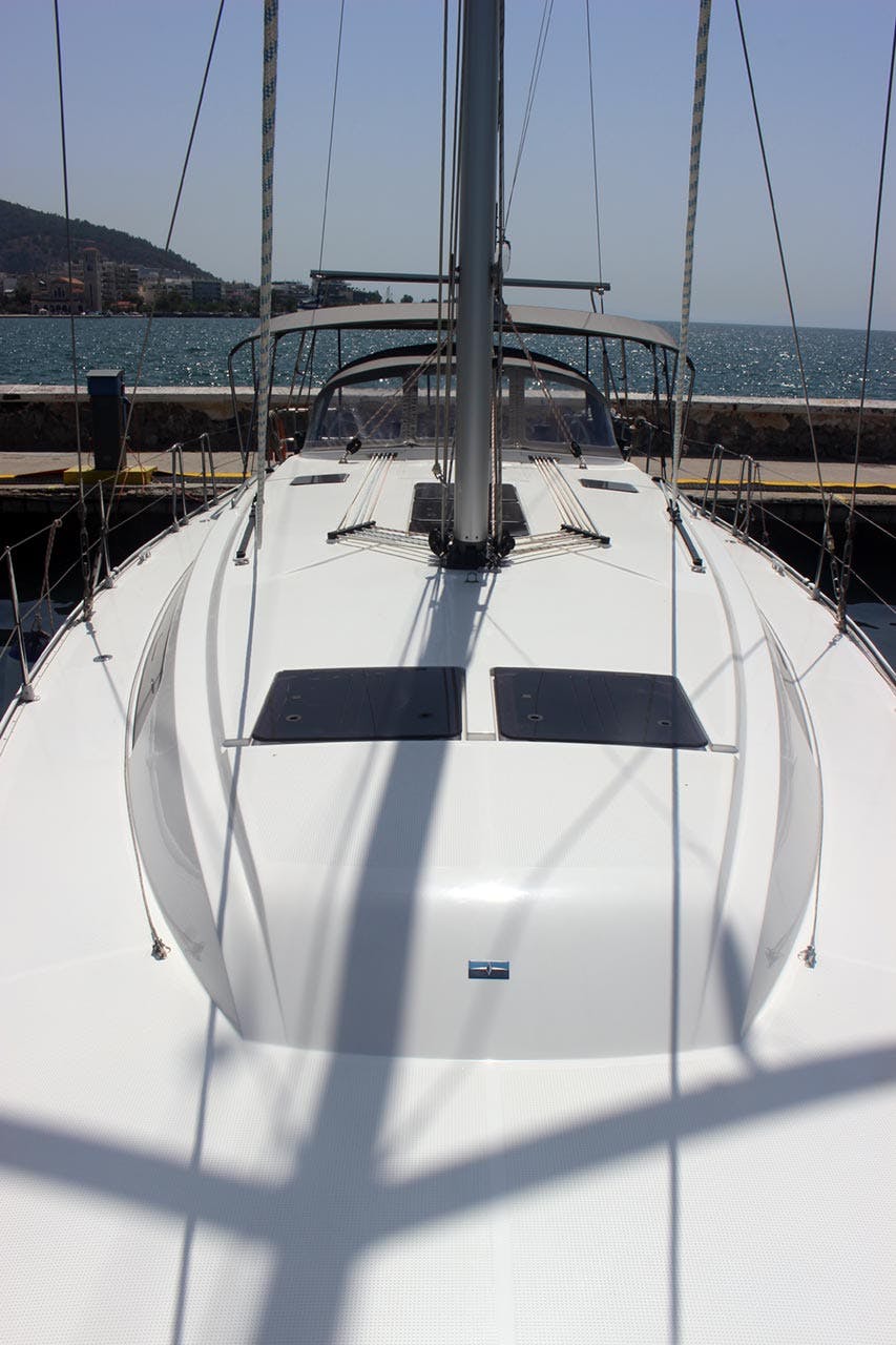 Book Bavaria Cruiser 46 - 4 cab. Sailing yacht for bareboat charter in Volos, Skiathos/Sporades, Volos, Greece with TripYacht!, picture 6