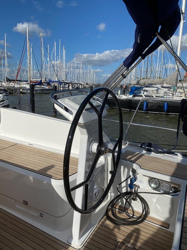 Book Bavaria Cruiser 46 - 4 cab. Sailing yacht for bareboat charter in Ijsselmeer/Lelystad Haven, Flevoland, Netherlands with TripYacht!, picture 4