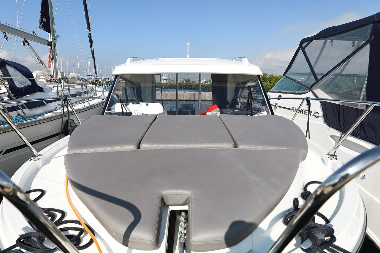 Book Antares 8 OB Motor boat for bareboat charter in Sukosan, D-Marin Dalmacija Marina, Zadar region, Croatia with TripYacht!, picture 4
