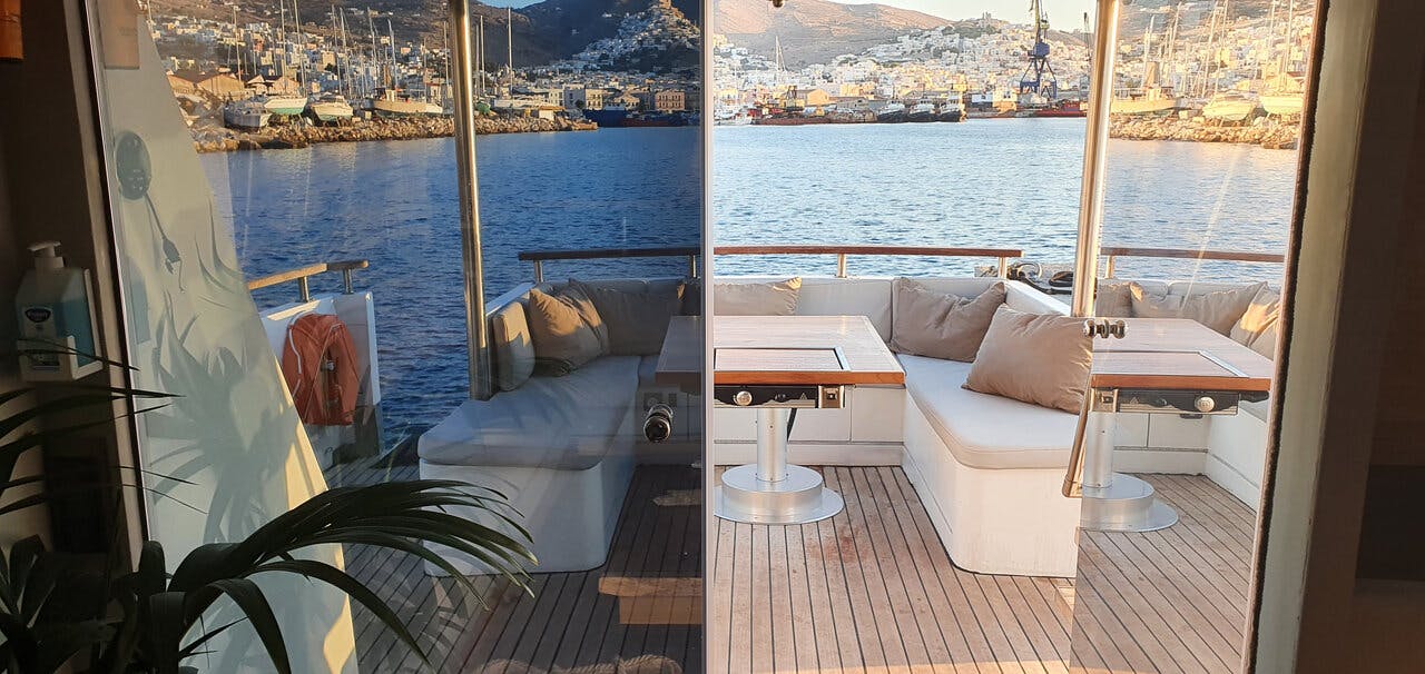 Book Maiora Renaissance 66 Motor yacht for bareboat charter in Mykonos, Cyclades, Greece with TripYacht!, picture 8