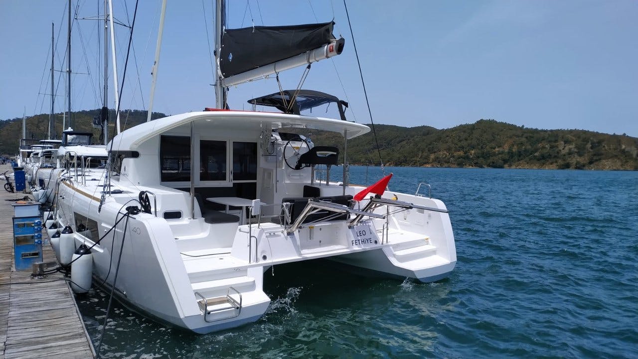 Book Lagoon 40 - 4 cab. Catamaran for bareboat charter in Fethiye, Aegean, Turkey with TripYacht!, picture 4