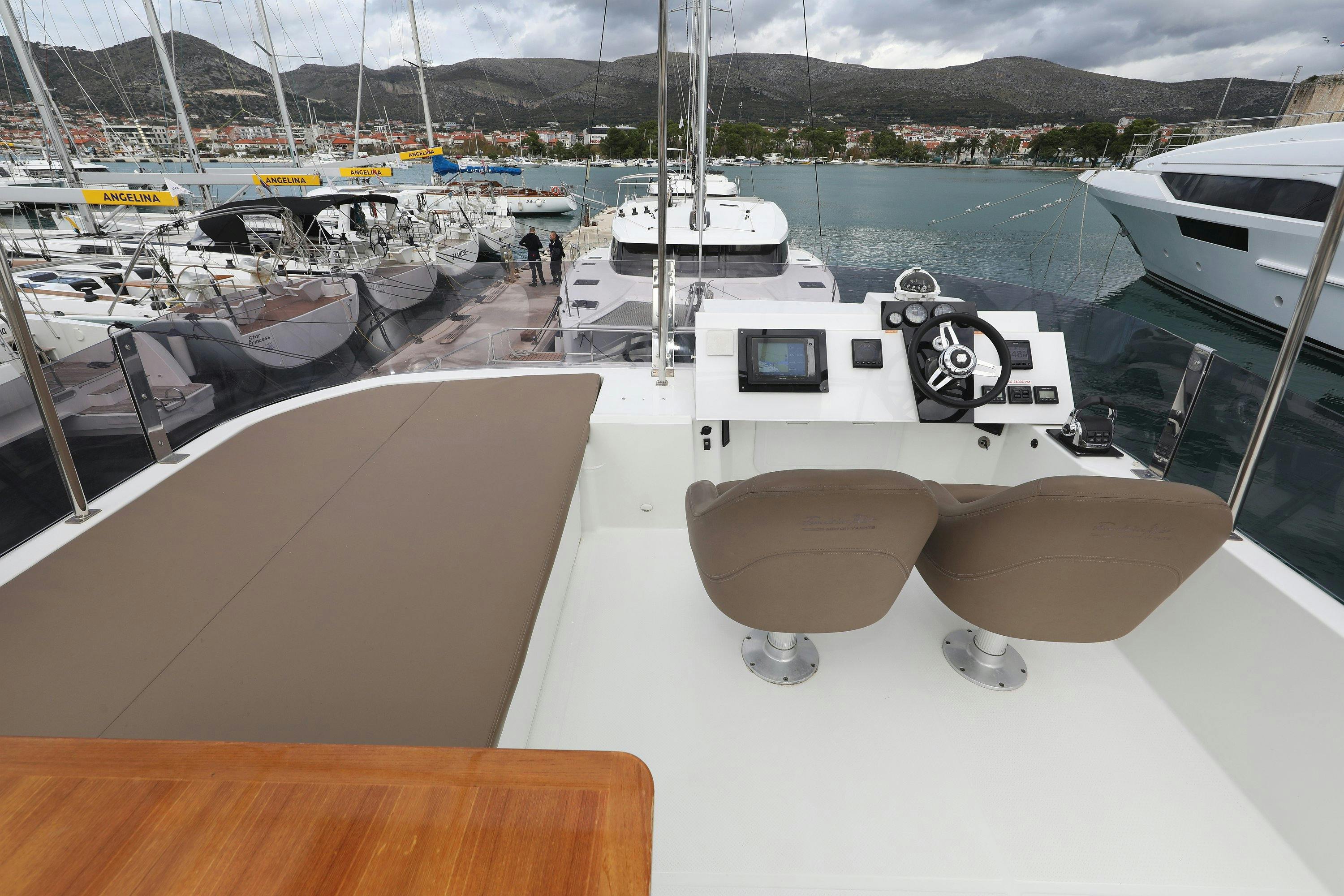 Book Fountaine Pajot MY 37 Power catamaran for bareboat charter in Trogir, Marina Trogir (ex.SCT), Split region, Croatia with TripYacht!, picture 8