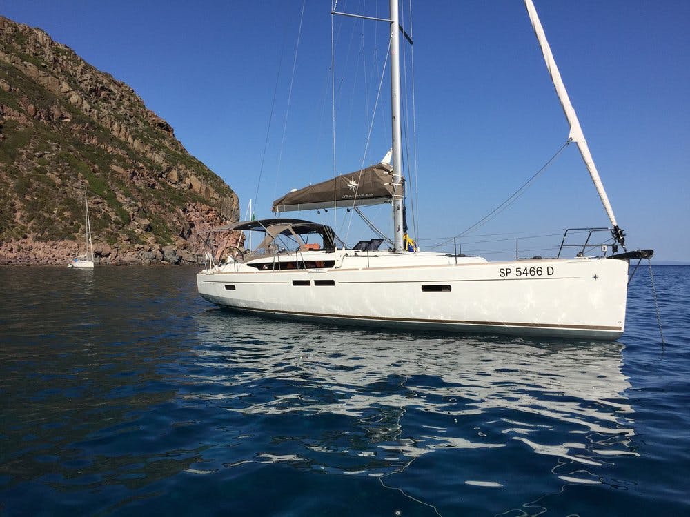 Book Sun Odyssey 479 - 4 cab. Sailing yacht for bareboat charter in Porto di Cecina, Tuscany, Italy with TripYacht!, picture 4