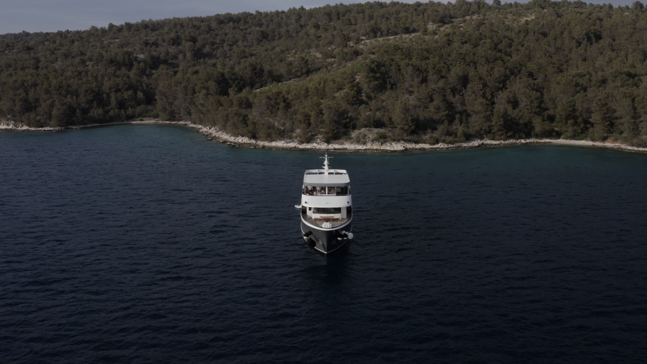 Book MY Agape Rose Luxury motor yacht for bareboat charter in Split Harbour, Split region, Croatia with TripYacht!, picture 4