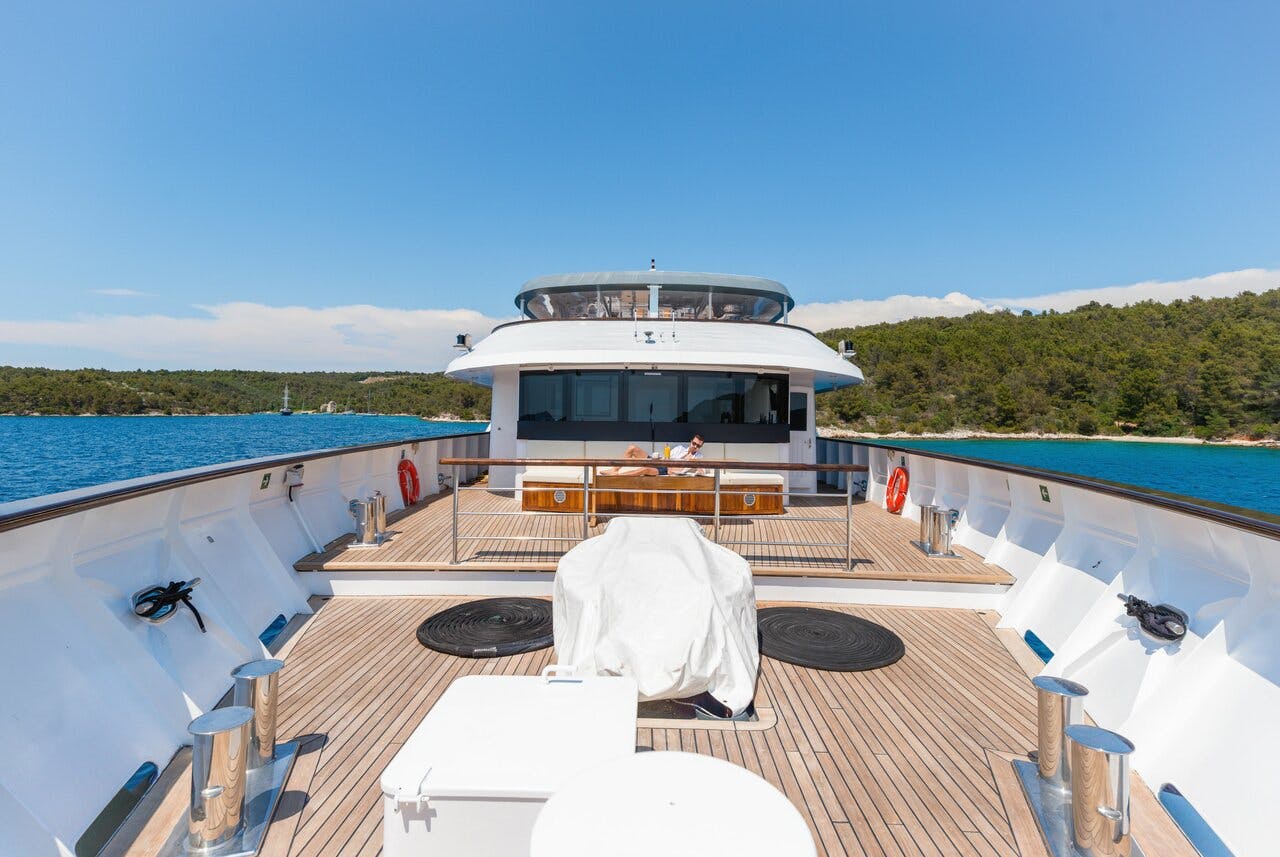 Book MY Agape Rose Luxury motor yacht for bareboat charter in Split Harbour, Split region, Croatia with TripYacht!, picture 9