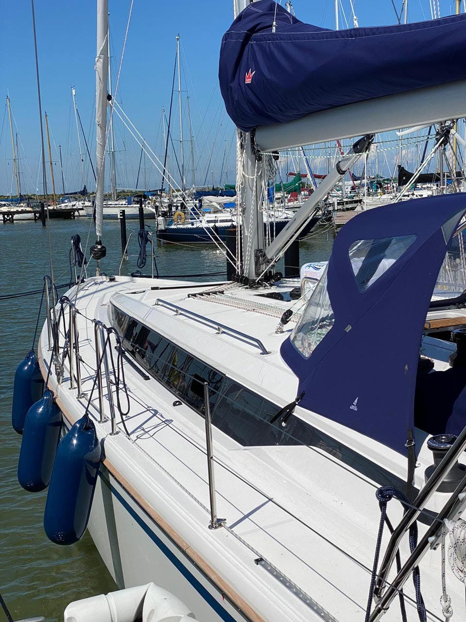 Book Bavaria C42 Sailing yacht for bareboat charter in Ijsselmeer/Lelystad Haven, Flevoland, Netherlands with TripYacht!, picture 4