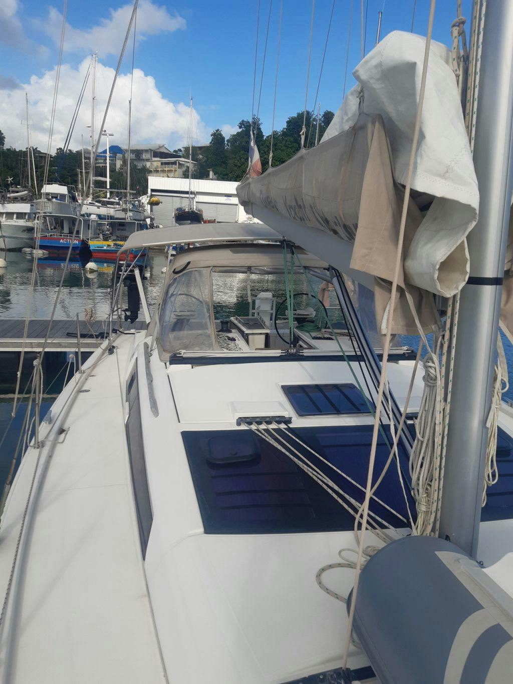 Book Dufour 390 GL Sailing yacht for bareboat charter in Nassau, Palm Cay Marina, New Providence, Bahamas with TripYacht!, picture 4