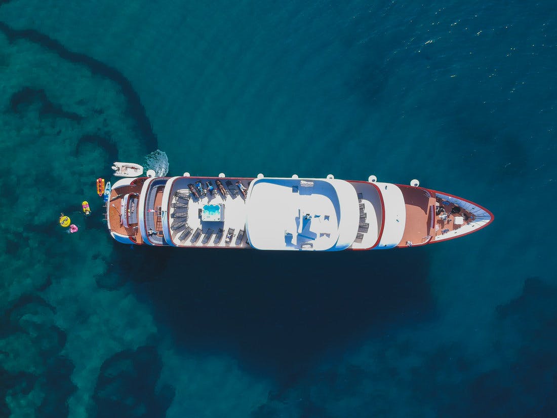 Book YOLO Luxury motor yacht for bareboat charter in Split Harbour, Split region, Croatia with TripYacht!, picture 7