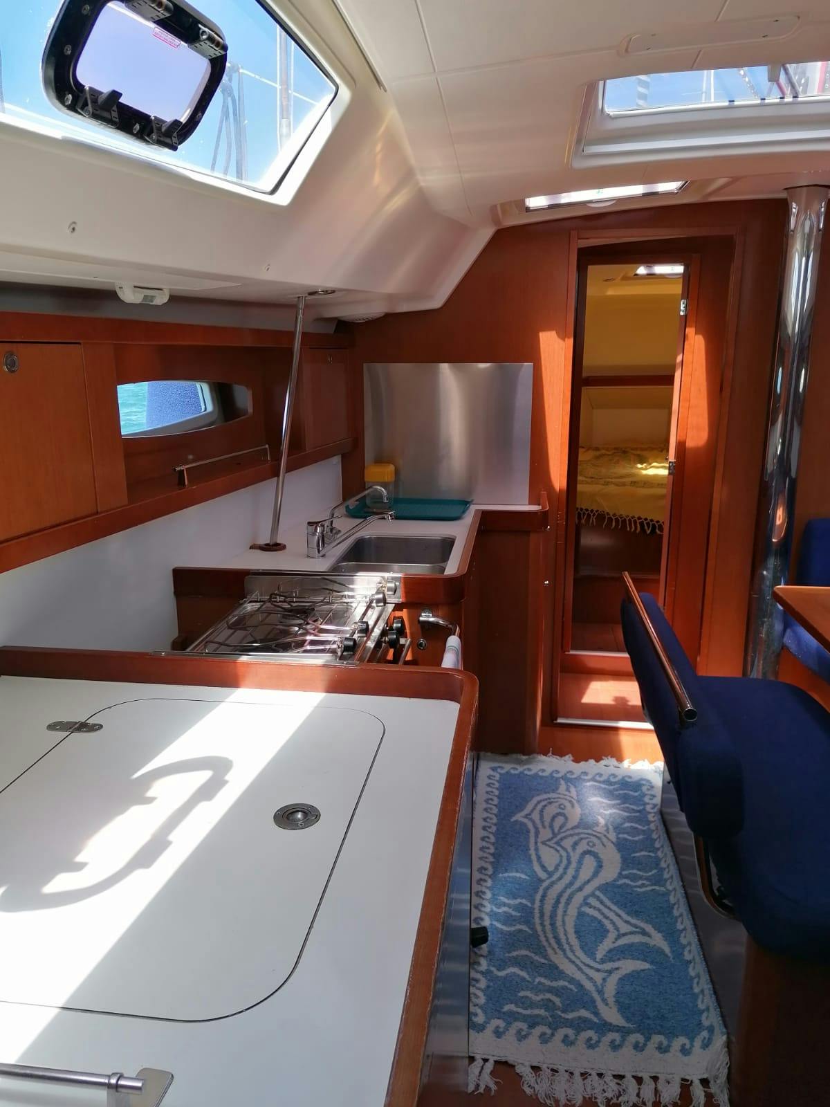 Book Oceanis 46 - 4 cab. Sailing yacht for bareboat charter in Porto Bari, Apulia, Italy with TripYacht!, picture 10