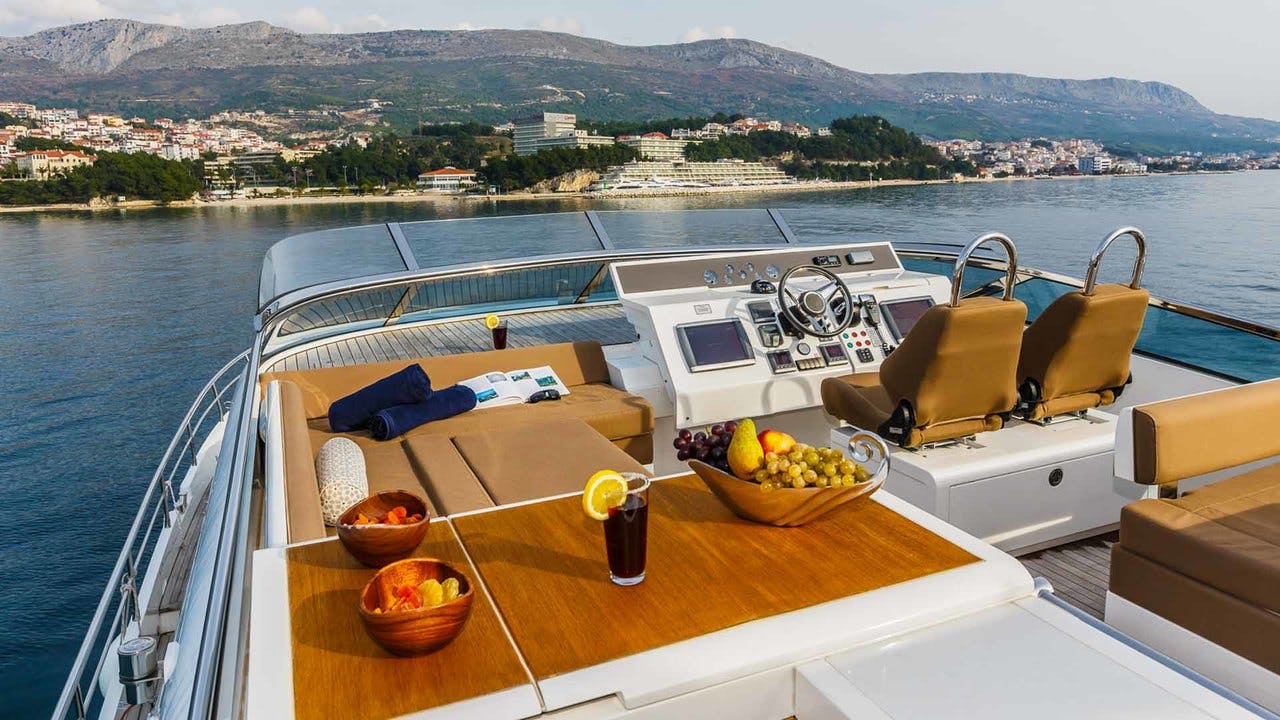 Book Fairline Squadron 78 Luxury motor yacht for bareboat charter in ACI Marina Split, Split region, Croatia with TripYacht!, picture 8