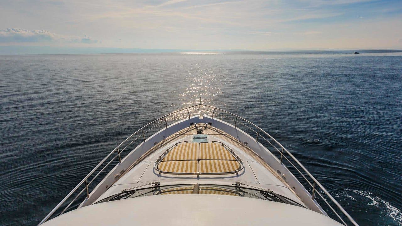 Book Fairline Squadron 78 Luxury motor yacht for bareboat charter in ACI Marina Split, Split region, Croatia with TripYacht!, picture 6