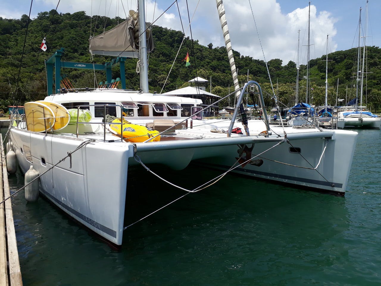 Book Lagoon 500 - 4 cab. Catamaran for bareboat charter in San Blas, Corazon de Jesus, San Blas, Panama with TripYacht!, picture 3
