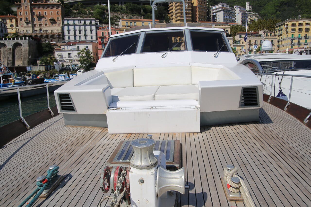 Book Akhir 16,60 Motor yacht for bareboat charter in Salerno, Campania, Italy with TripYacht!, picture 6