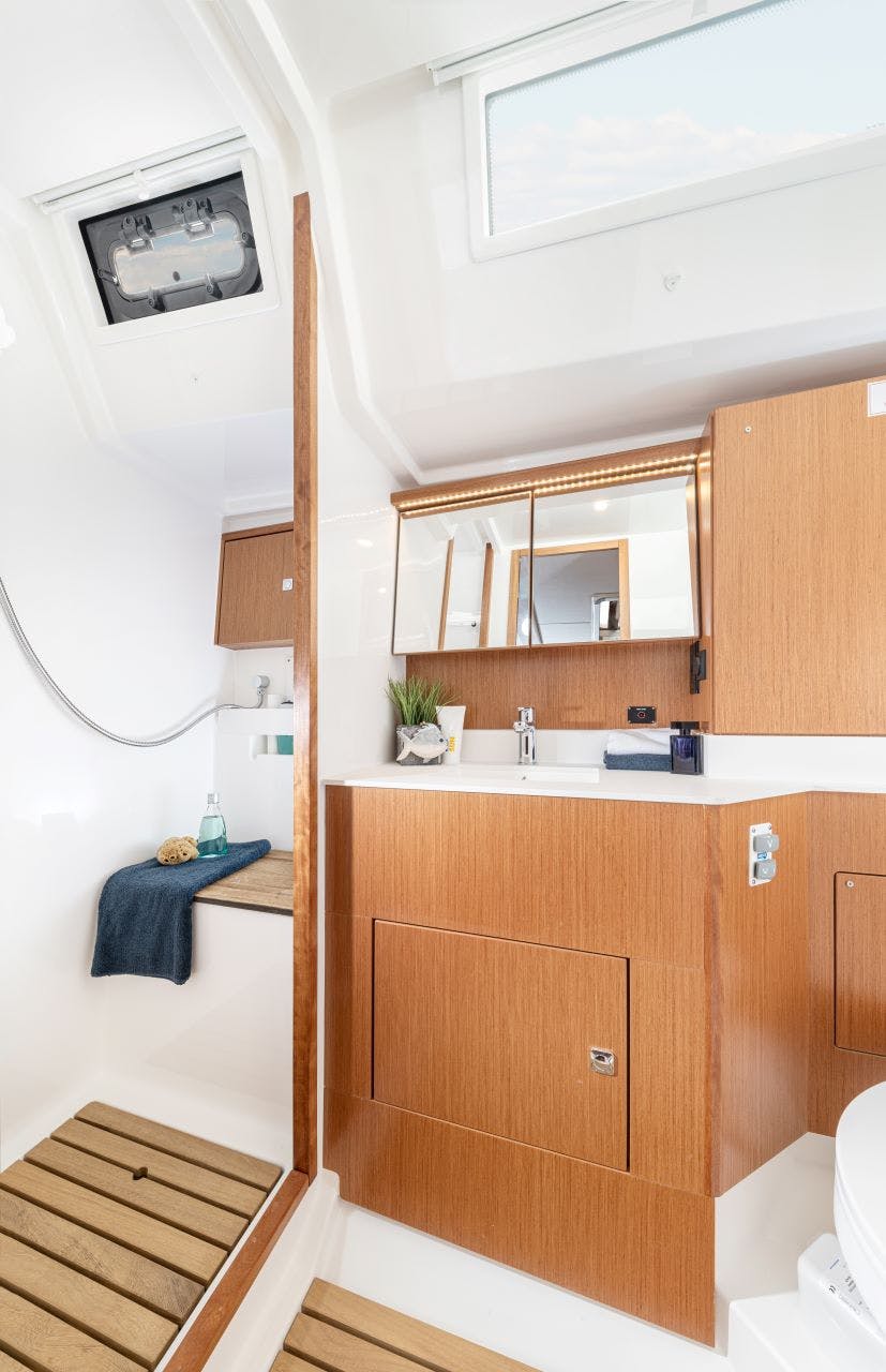 Book Bavaria C45 Style - 3 cab. Sailing yacht for bareboat charter in Fethiye, Yacht Classic Hotel Marina, Aegean, Turkey with TripYacht!, picture 29