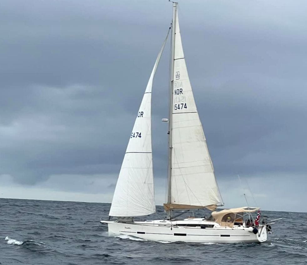 Book Dufour 460 GL - 3 cab. Sailing yacht for bareboat charter in Stavanger, Amoy Marina, Vestland, Norway with TripYacht!, picture 3