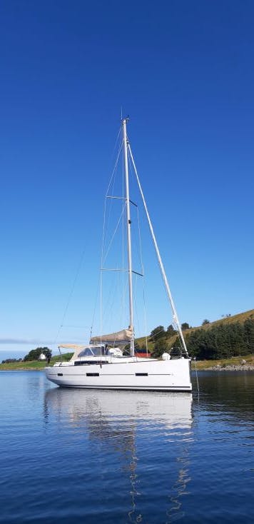 Book Dufour 410 GL Sailing yacht for bareboat charter in Stavanger, Amoy Marina, Vestland, Norway with TripYacht!, picture 3