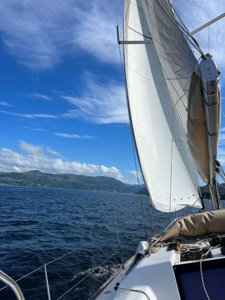 Book Dufour 410 GL Sailing yacht for bareboat charter in Stavanger, Amoy Marina, Vestland, Norway with TripYacht!, picture 12