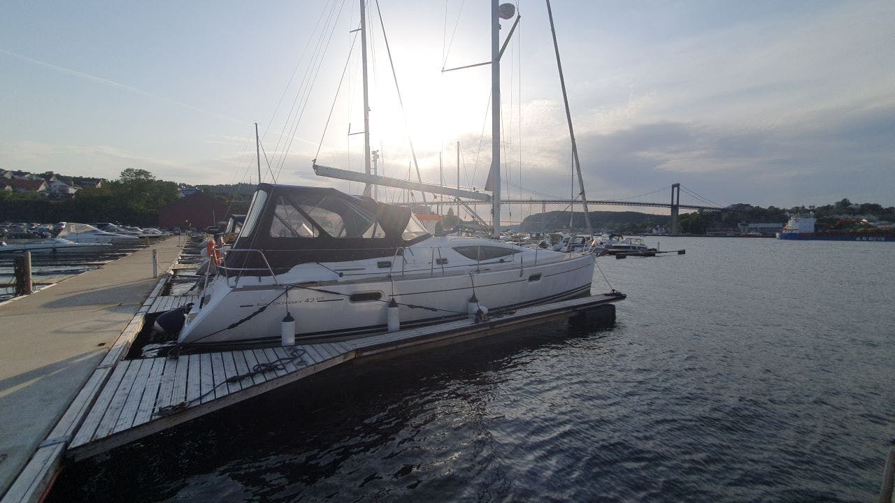 Book Sun Odyssey 42 DS - 2 cab. Sailing yacht for bareboat charter in Stavanger, Amoy Marina, Vestland, Norway with TripYacht!, picture 3