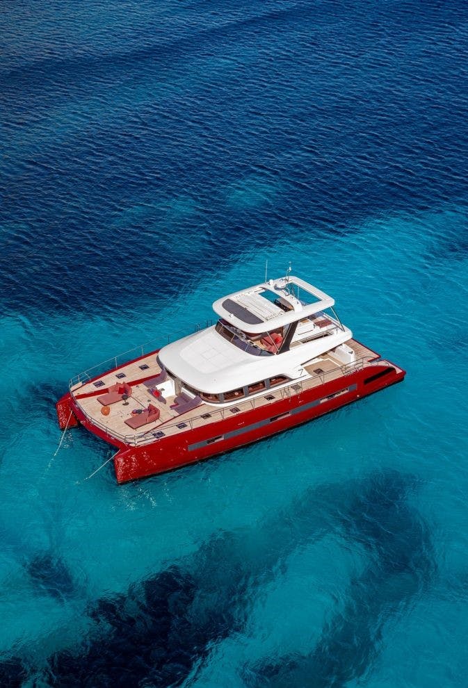 Book Lagoon Sixty 7 Power catamaran for bareboat charter in Athens, Agios Kosmas marina, Athens area/Saronic/Peloponese, Greece with TripYacht!, picture 4