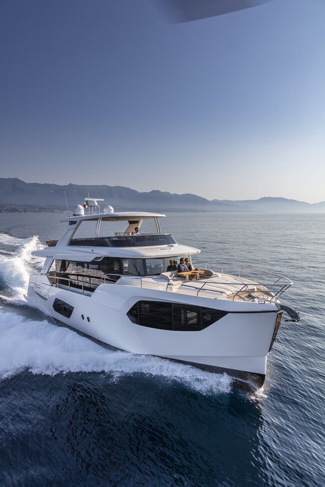 Book Navetta 68 Luxury motor yacht for bareboat charter in Marina di Varazze, Liguria, Italy with TripYacht!, picture 5