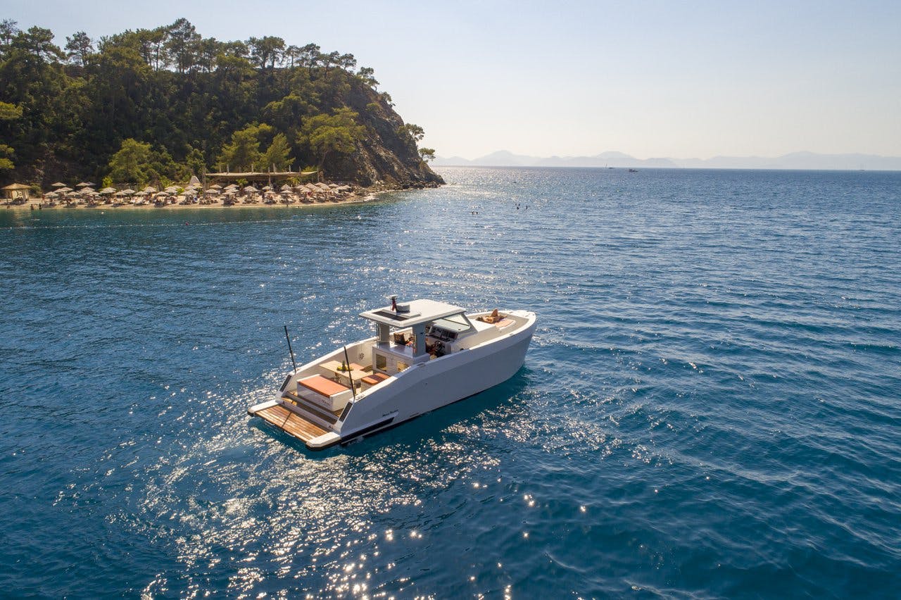 Book Mazu 42 WA Motor yacht for bareboat charter in Göcek/D-Marin, Aegean, Turkey with TripYacht!, picture 4