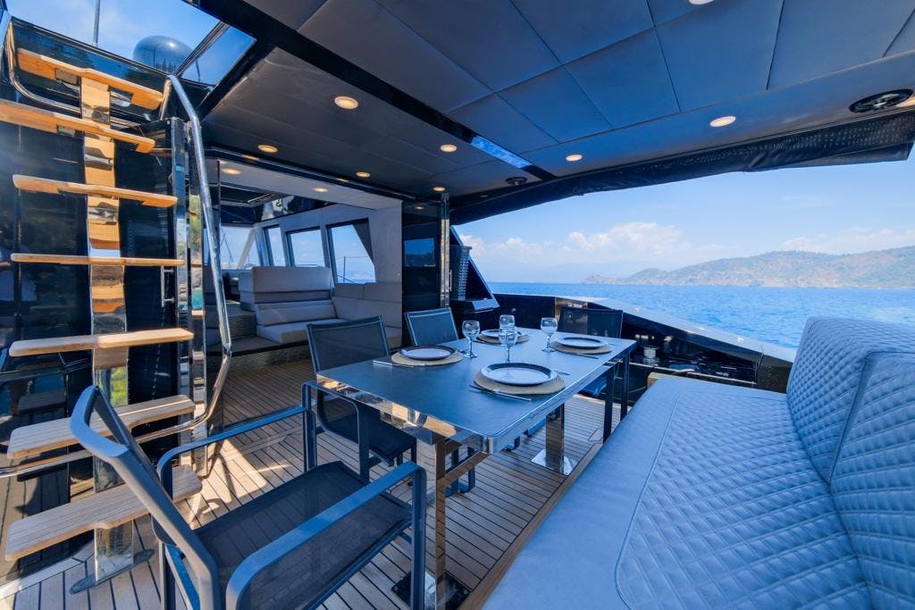 Book Mazu 58 Motor yacht for bareboat charter in Göcek/D-Marin, Aegean, Turkey with TripYacht!, picture 2